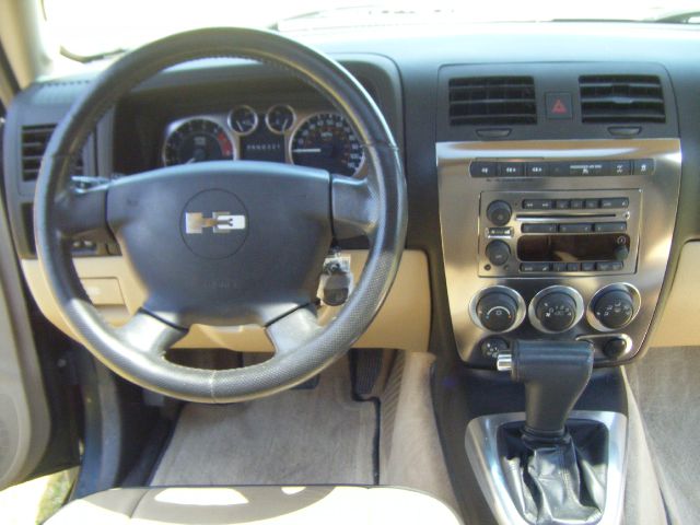 2006 Hummer H3 3.8L MUST Seeone Owner Clean Carfax Sedan