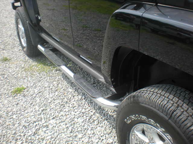 2006 Hummer H3 Scion XB