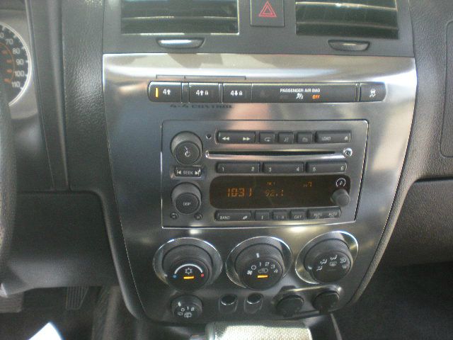 2006 Hummer H3 Scion XB