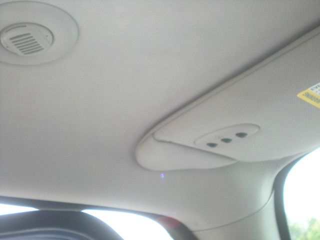 2006 Hummer H3 Scion XB