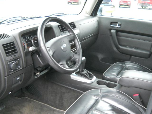 2006 Hummer H3 Scion XB