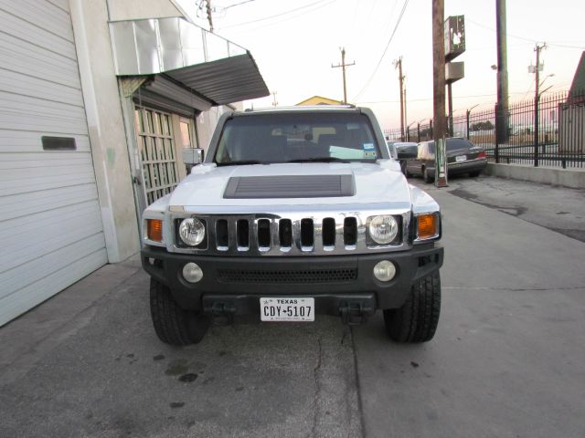 2006 Hummer H3 Scion XB
