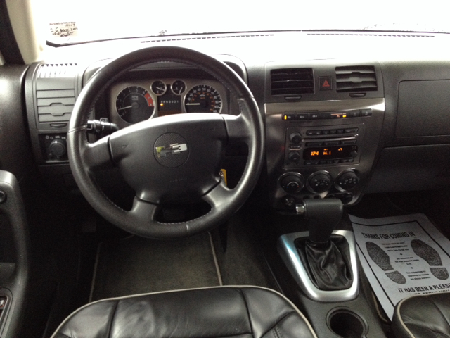 2006 Hummer H3 Scion XB