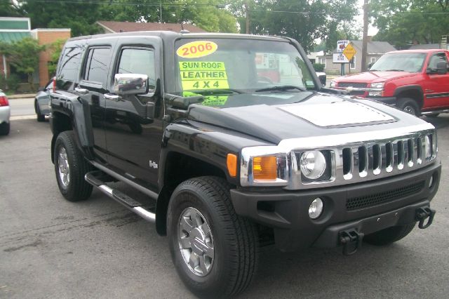 2006 Hummer H3 Scion XB