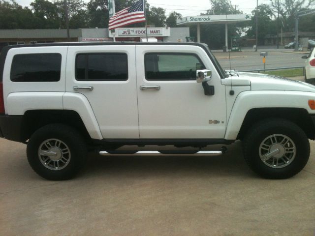 2006 Hummer H3 Scion XB