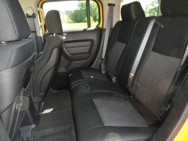 2006 Hummer H3 Scion XB