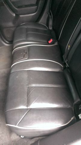 2006 Hummer H3 Scion XB