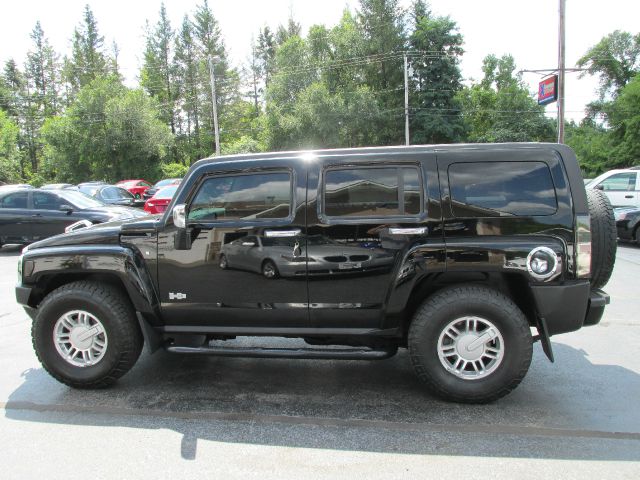 2006 Hummer H3 Scion XB