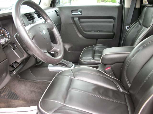 2006 Hummer H3 Base