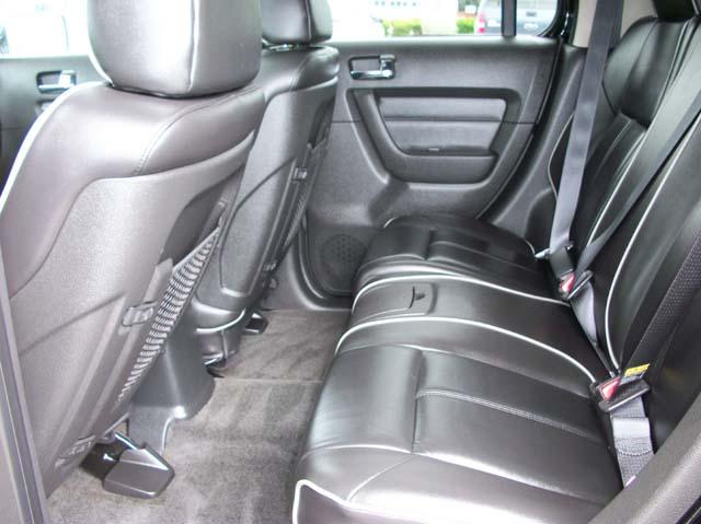 2006 Hummer H3 Base
