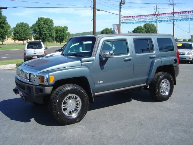 2007 Hummer H3 Roadster 2D