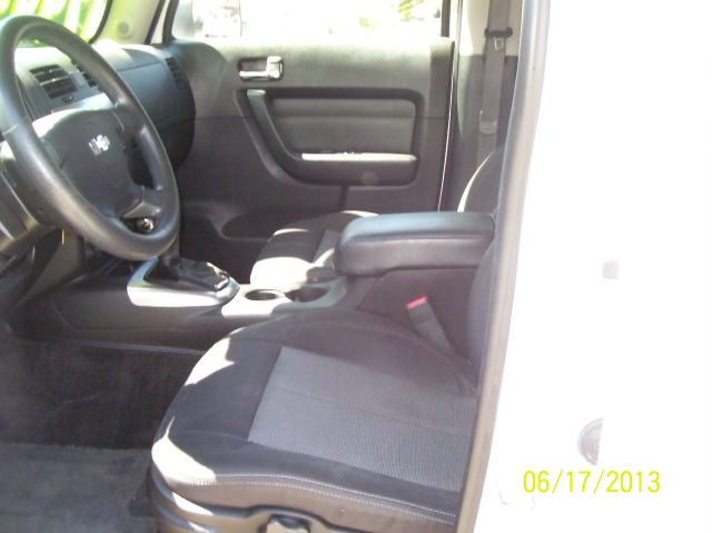 2007 Hummer H3 Base