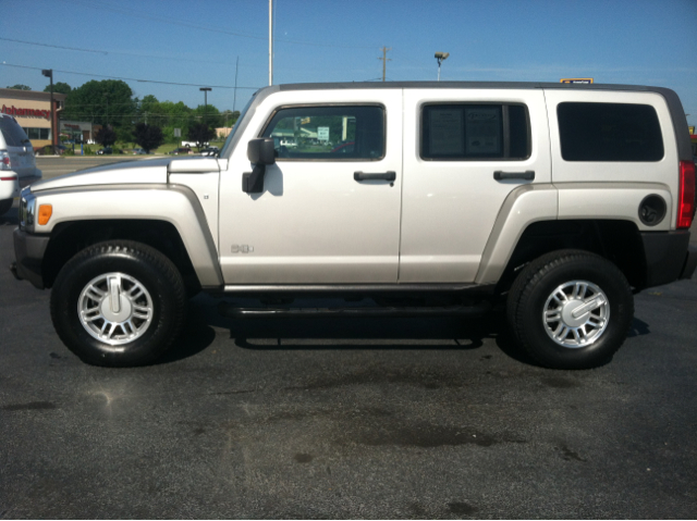 2007 Hummer H3 Roadster 2D