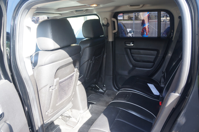 2007 Hummer H3 Coupe