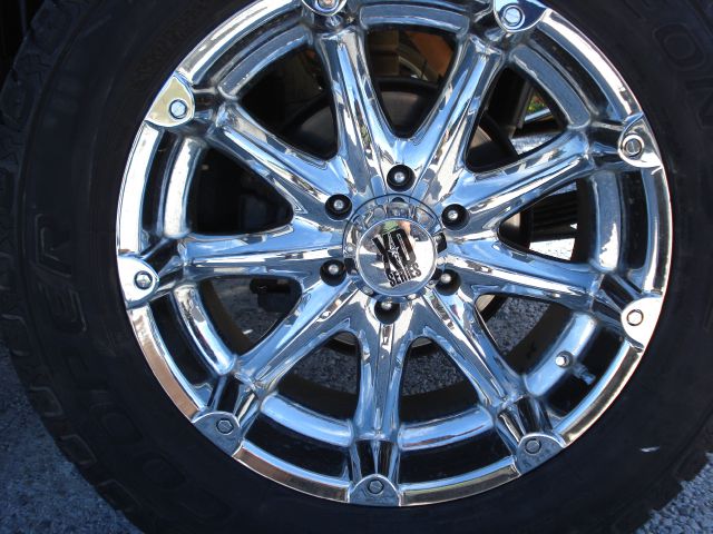 2007 Hummer H3 Roadster 2D