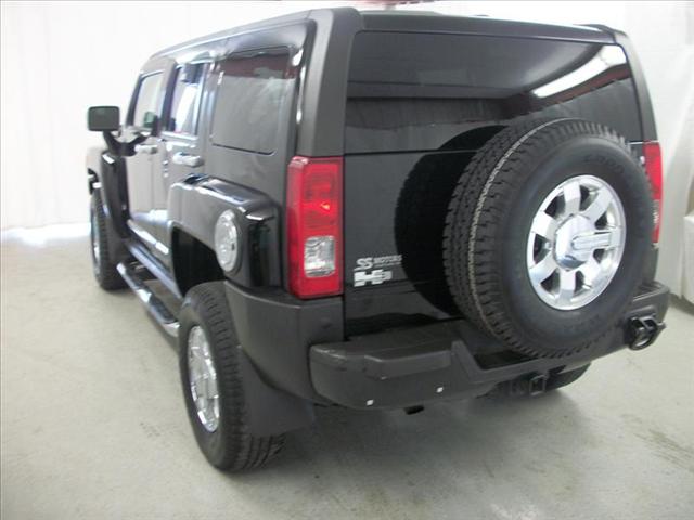 2008 Hummer H3 GLS Sedan