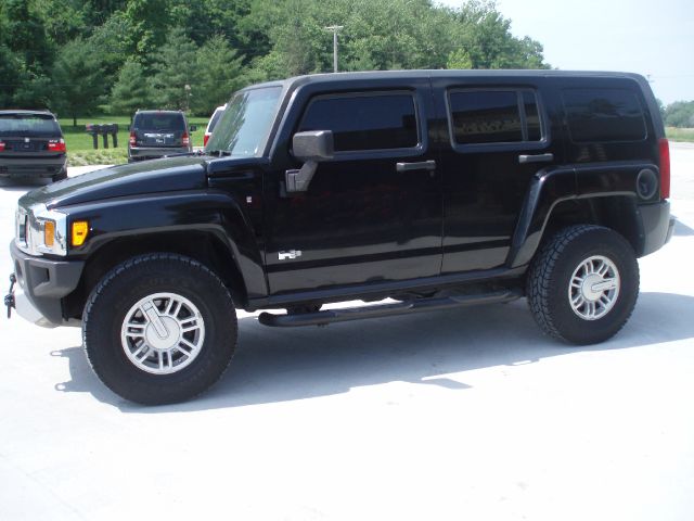 2009 Hummer H3 Base