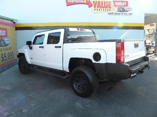 2009 Hummer H3T Base