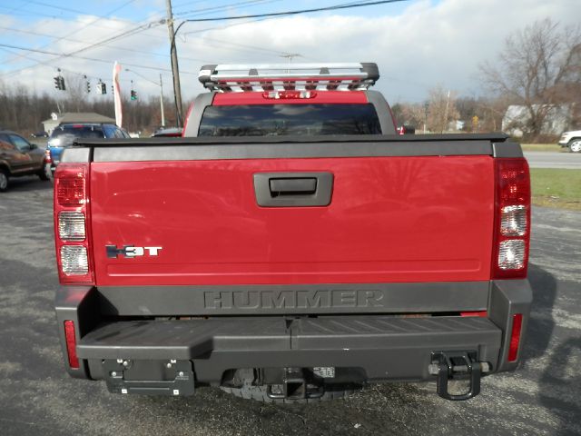 2009 Hummer H3T Base