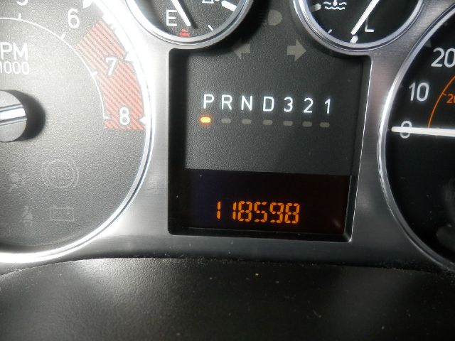 2009 Hummer H3T Base