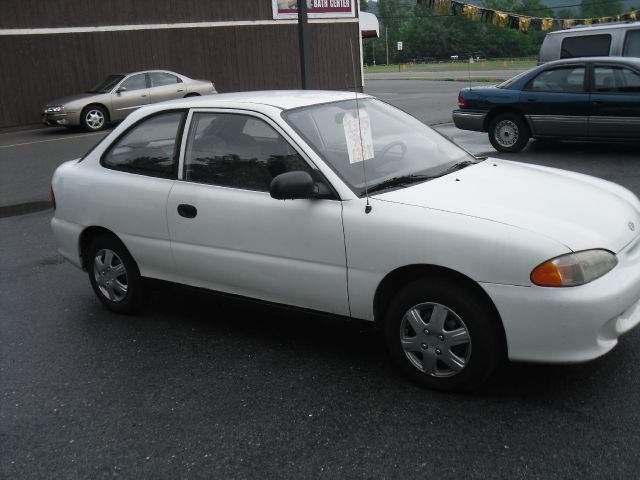 1996 Hyundai Accent ESi