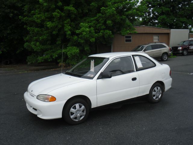 1996 Hyundai Accent ESi