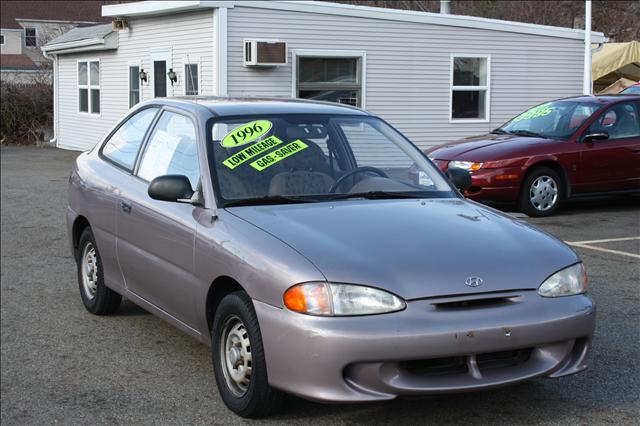 1996 Hyundai Accent 2500 LS EXT LONG BED 2WD