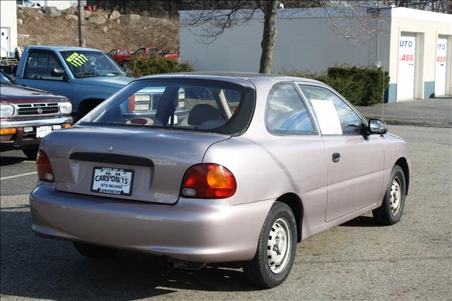 1996 Hyundai Accent 2500 LS EXT LONG BED 2WD