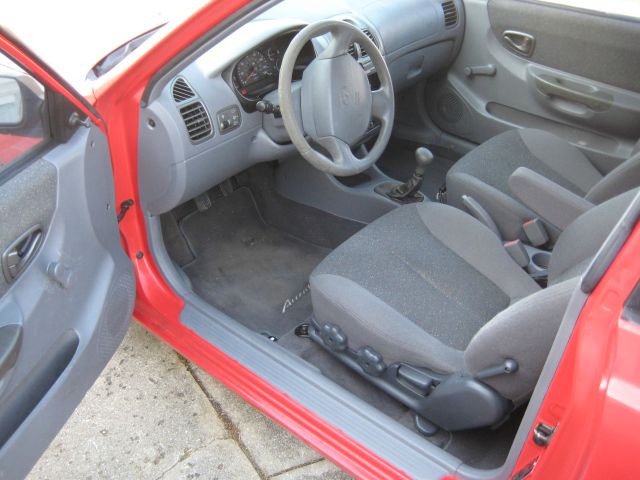 2000 Hyundai Accent XLS