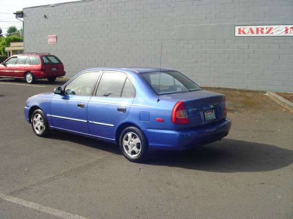 2000 Hyundai Accent LS Flex Fuel 4x4 This Is One Of Our Best Bargains