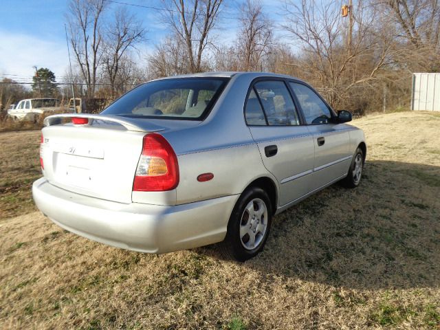 2001 Hyundai Accent S Sedan