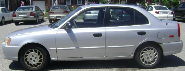 2001 Hyundai Accent S Sedan