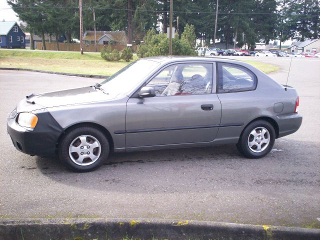 2001 Hyundai Accent ESi