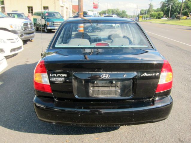 2001 Hyundai Accent S Sedan