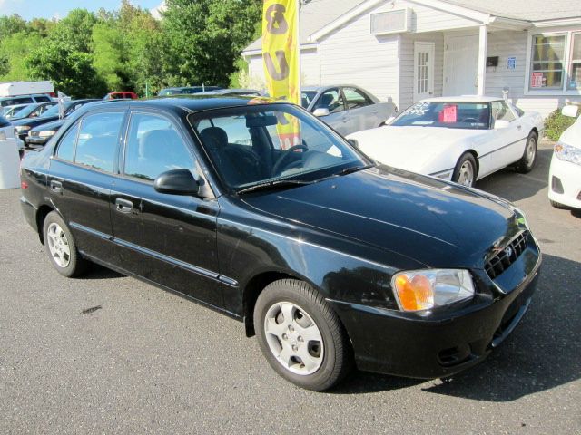 2001 Hyundai Accent S Sedan