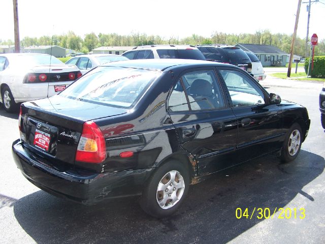2001 Hyundai Accent S Sedan