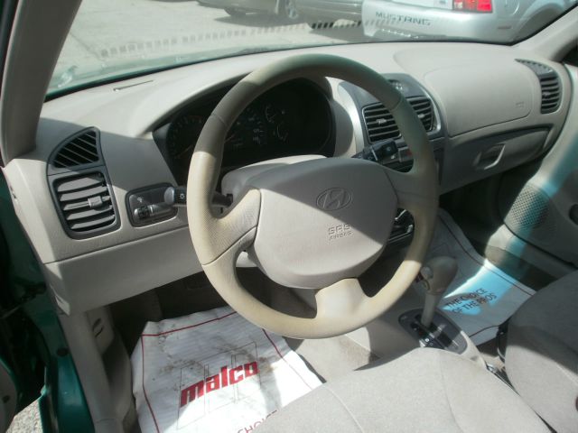 2001 Hyundai Accent S Sedan