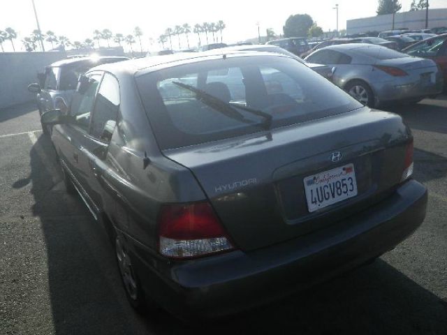 2001 Hyundai Accent XLS