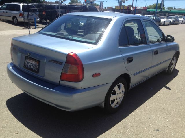 2002 Hyundai Accent S Sedan