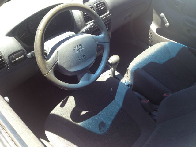 2002 Hyundai Accent S Sedan