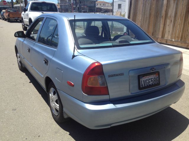 2002 Hyundai Accent S Sedan