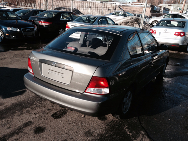 2002 Hyundai Accent ESi