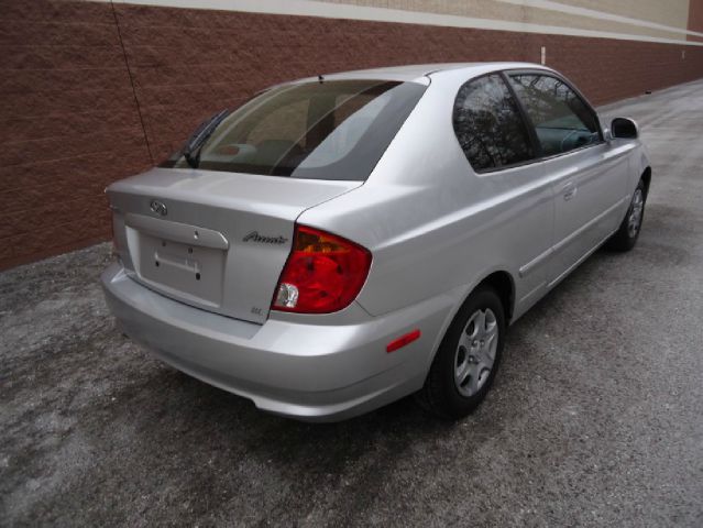 2002 Hyundai Accent XLS