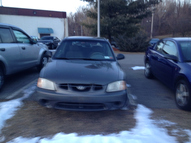2002 Hyundai Accent ESi