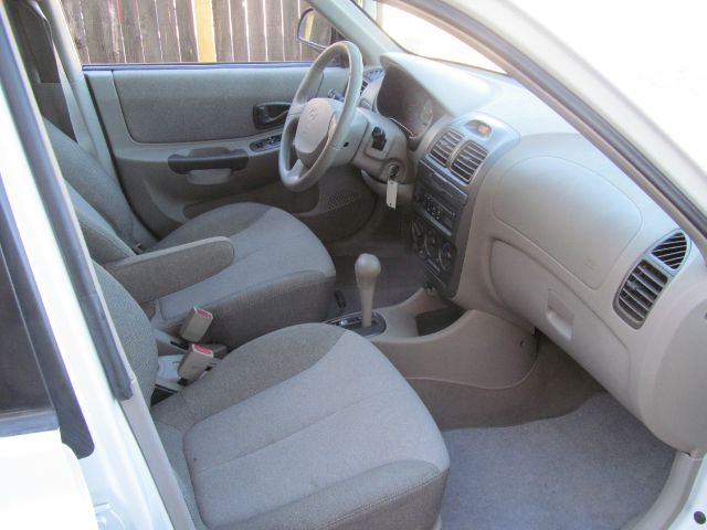 2002 Hyundai Accent S Sedan