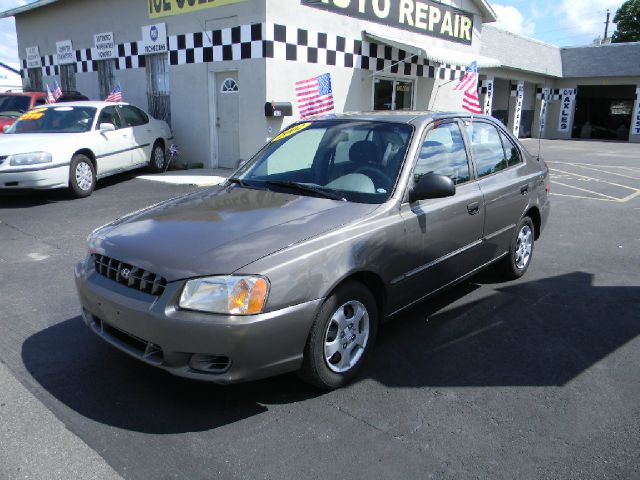 2002 Hyundai Accent S Sedan