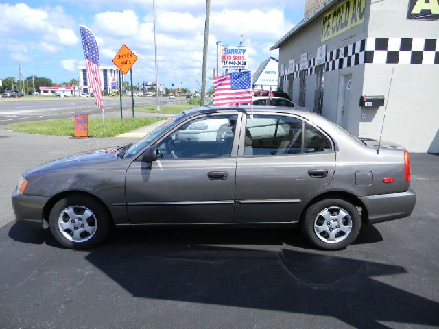 2002 Hyundai Accent S Sedan