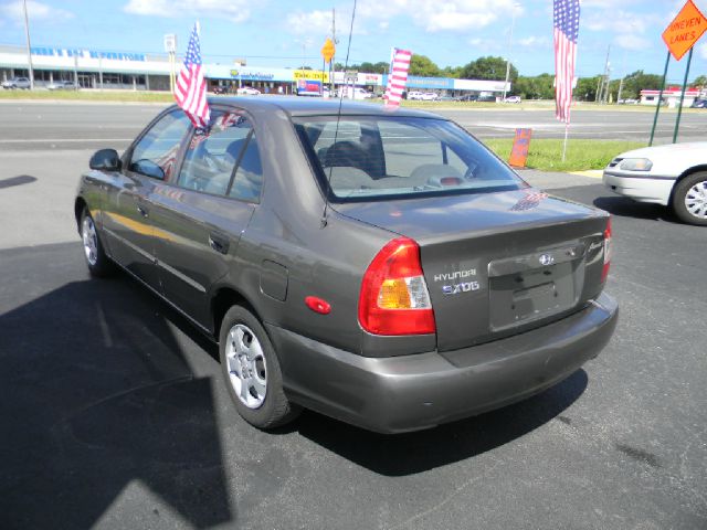 2002 Hyundai Accent S Sedan