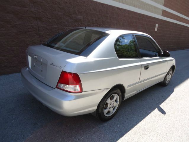 2002 Hyundai Accent XLS