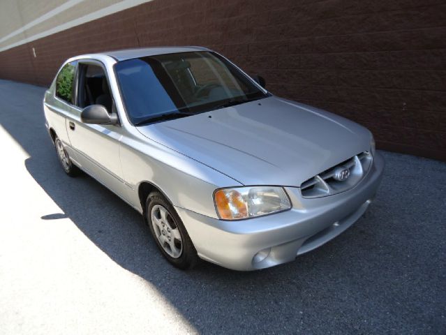 2002 Hyundai Accent XLS